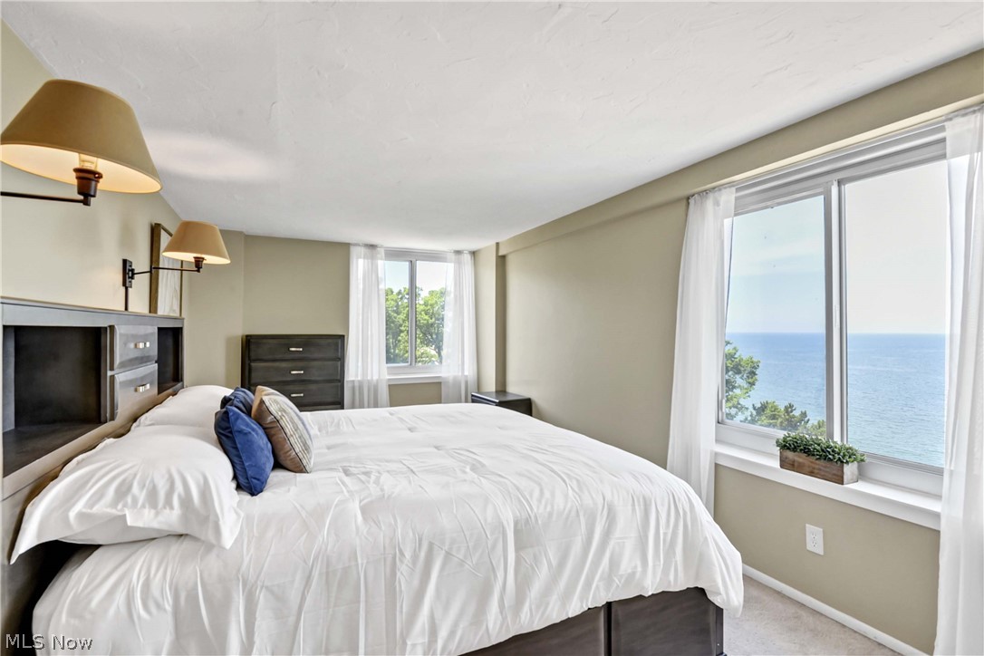 The Carlyle - Residential