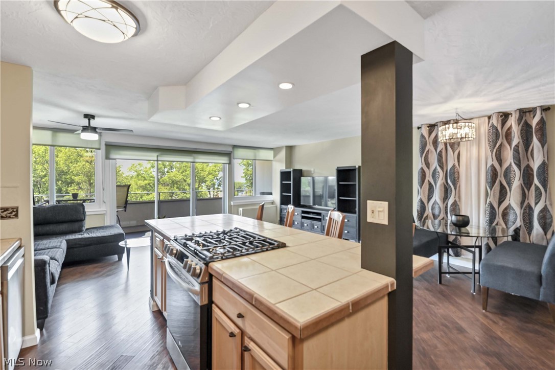 The Carlyle - Residential