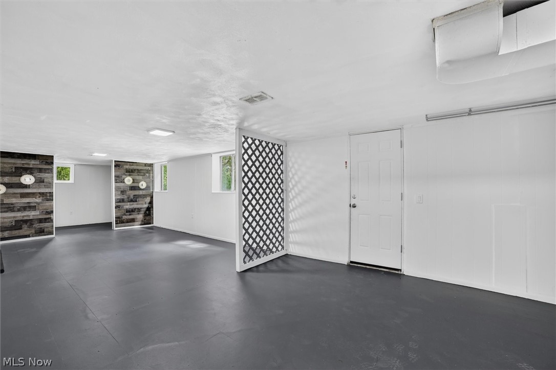 M & H Luxembergs Rdg Estates Sub - Residential