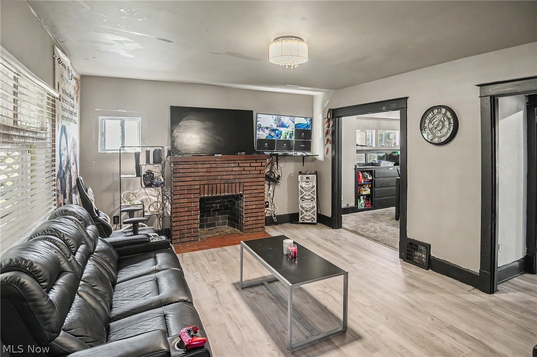 City/Youngstown - Residential