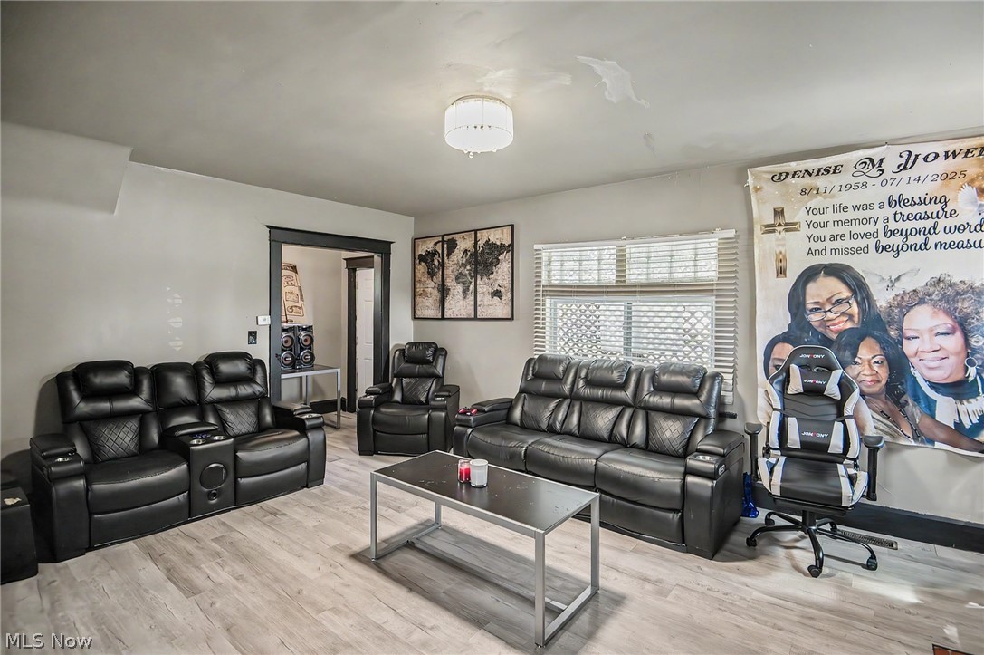 City/Youngstown - Residential