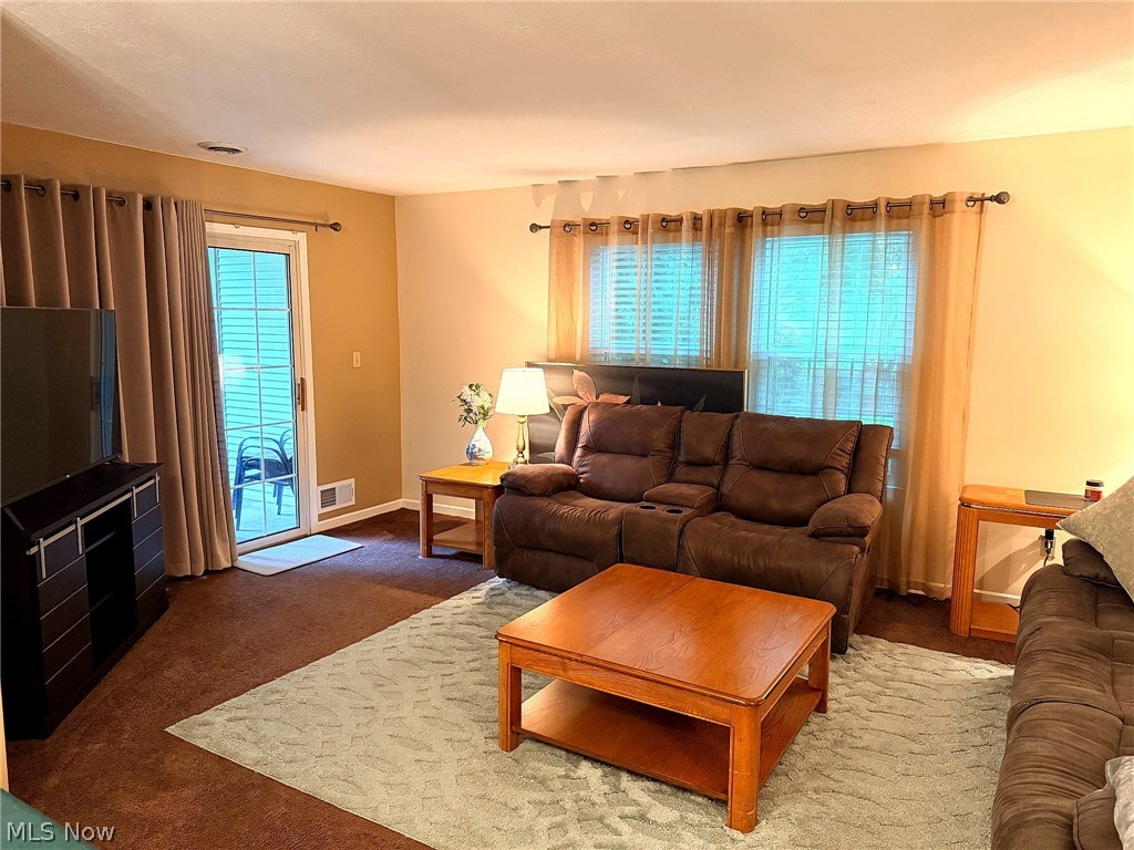 Huntington Ridge Condo - Residential