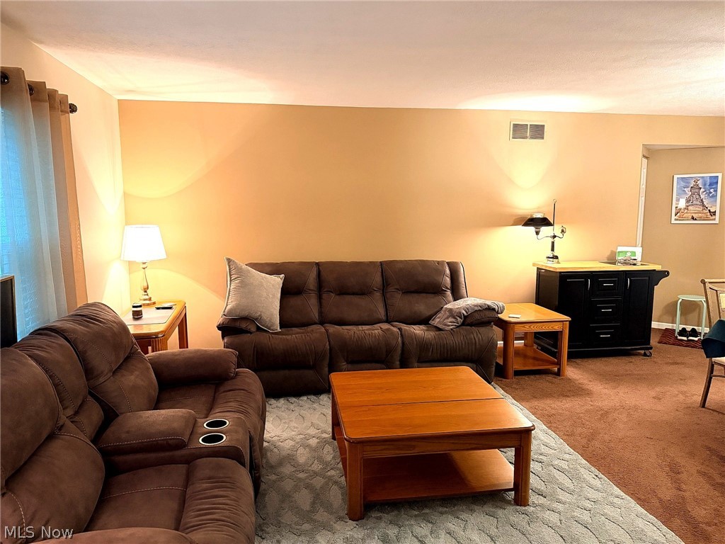 Huntington Ridge Condo - Residential