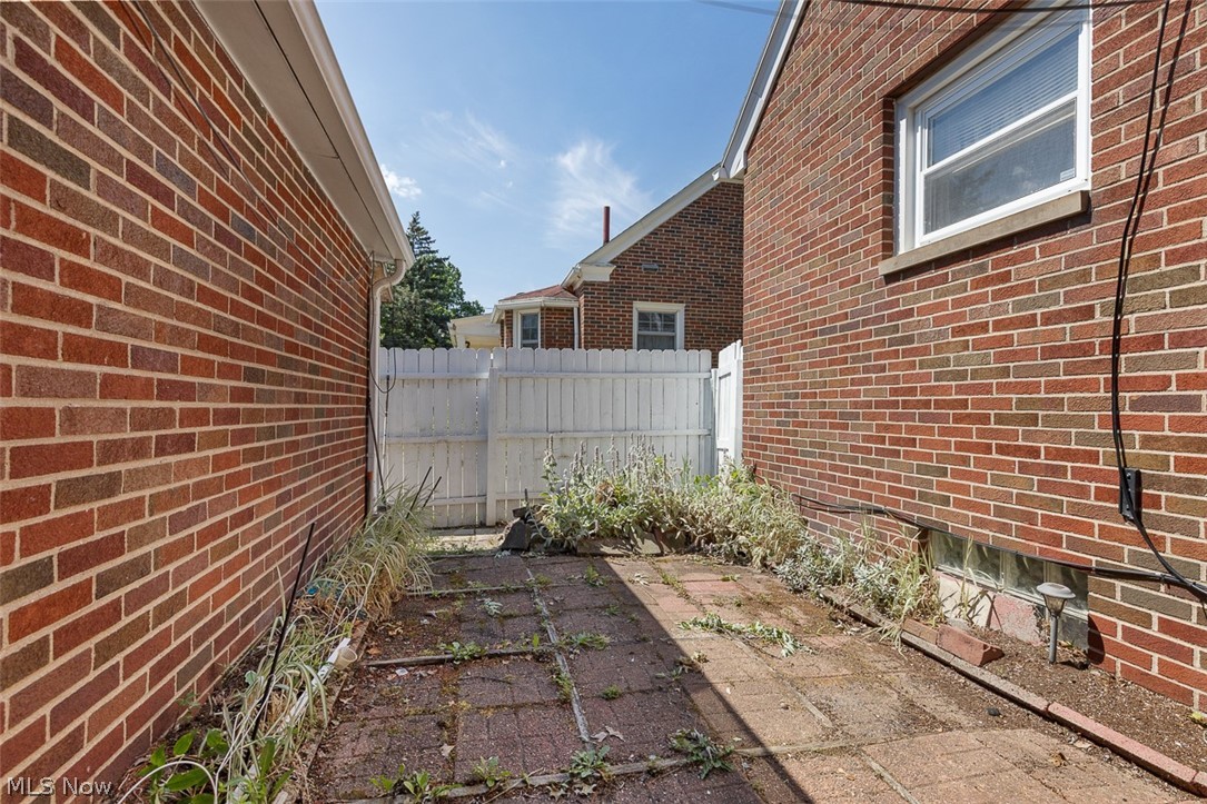 Lorain Stone Companys 02 - Residential