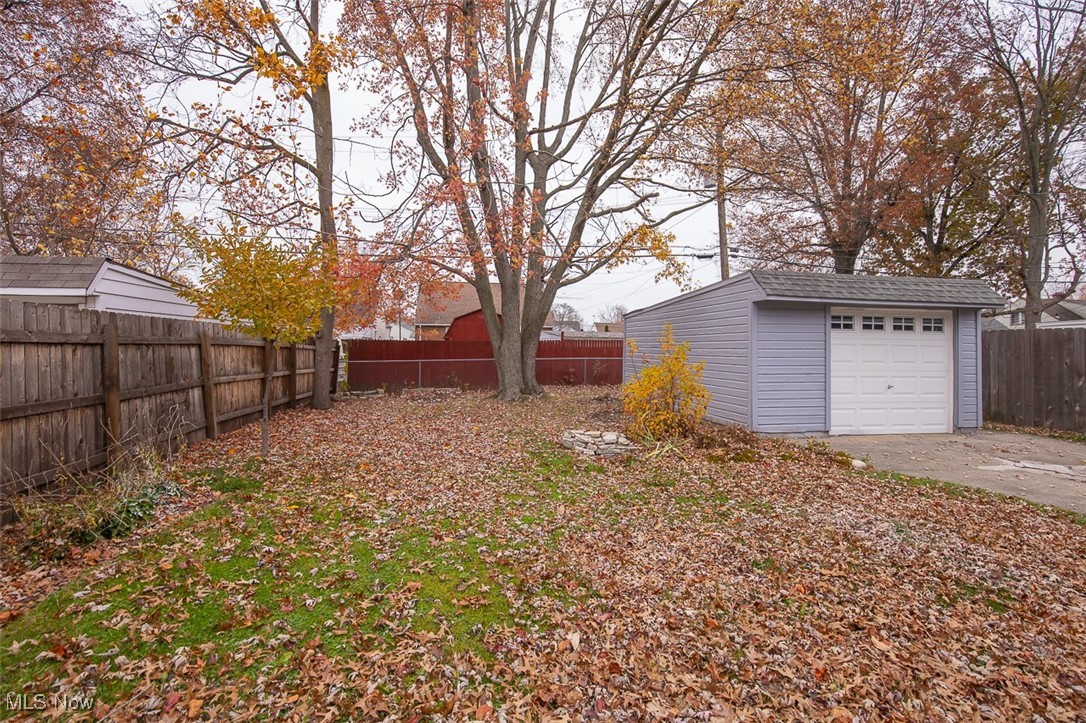 Bungalow - Residential