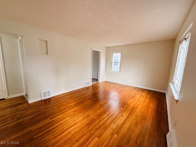 Bungalow - Residential