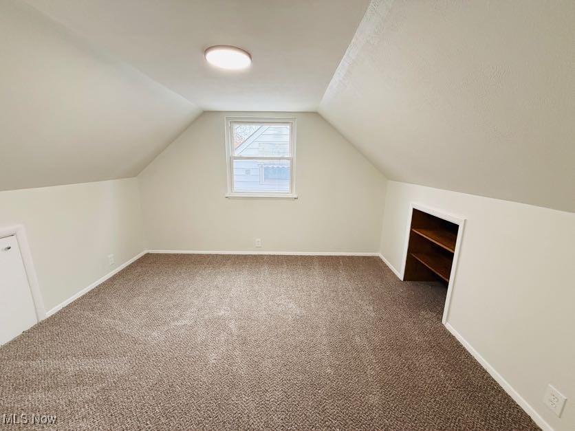 Bungalow - Residential