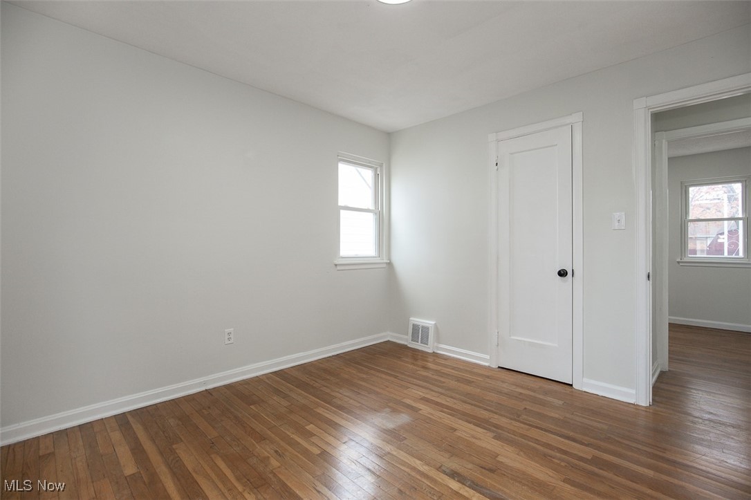 Bungalow - Residential