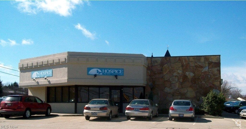Includes CAM charges. Street frontage on Medina’s North Court Street (US-42) office/retail corridor. Signage above entrance and on monument sign on North Court. Access to on-site conference room at no additional charge. Lessor maintains all mechanical and electrical systems. Lessee responsible for gas, electric and sewer bills. Build-out available. Ample parking. Low gross rent. Elevator to second floor. Other spaces available for lease also.