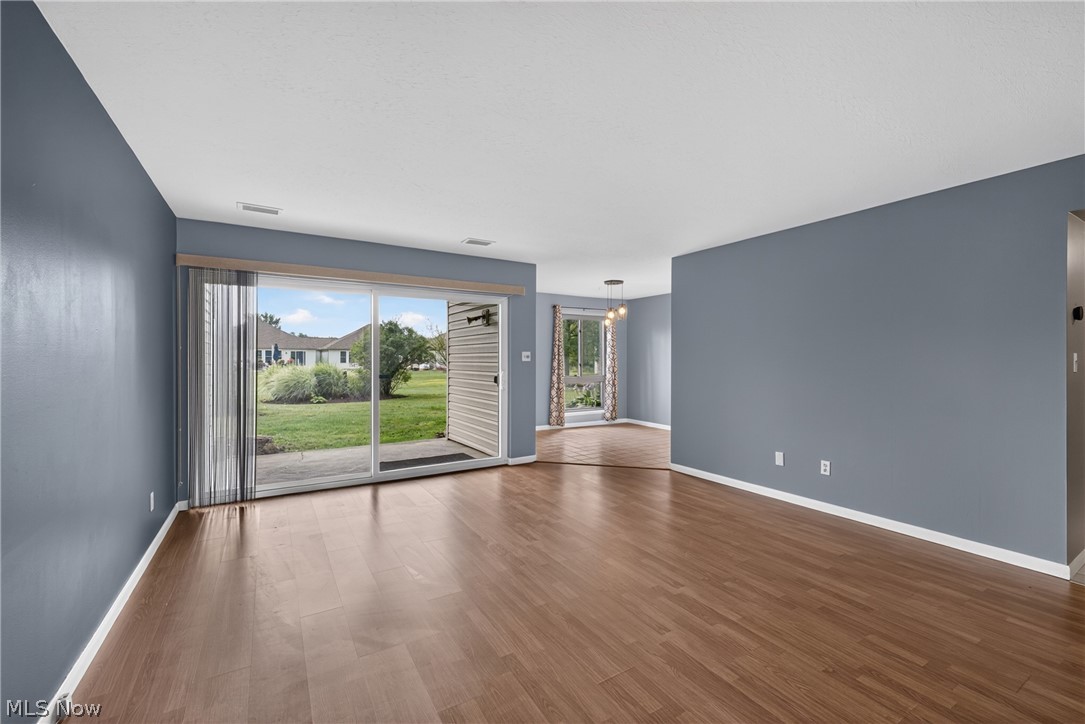 Oak Knolls Condo - Residential