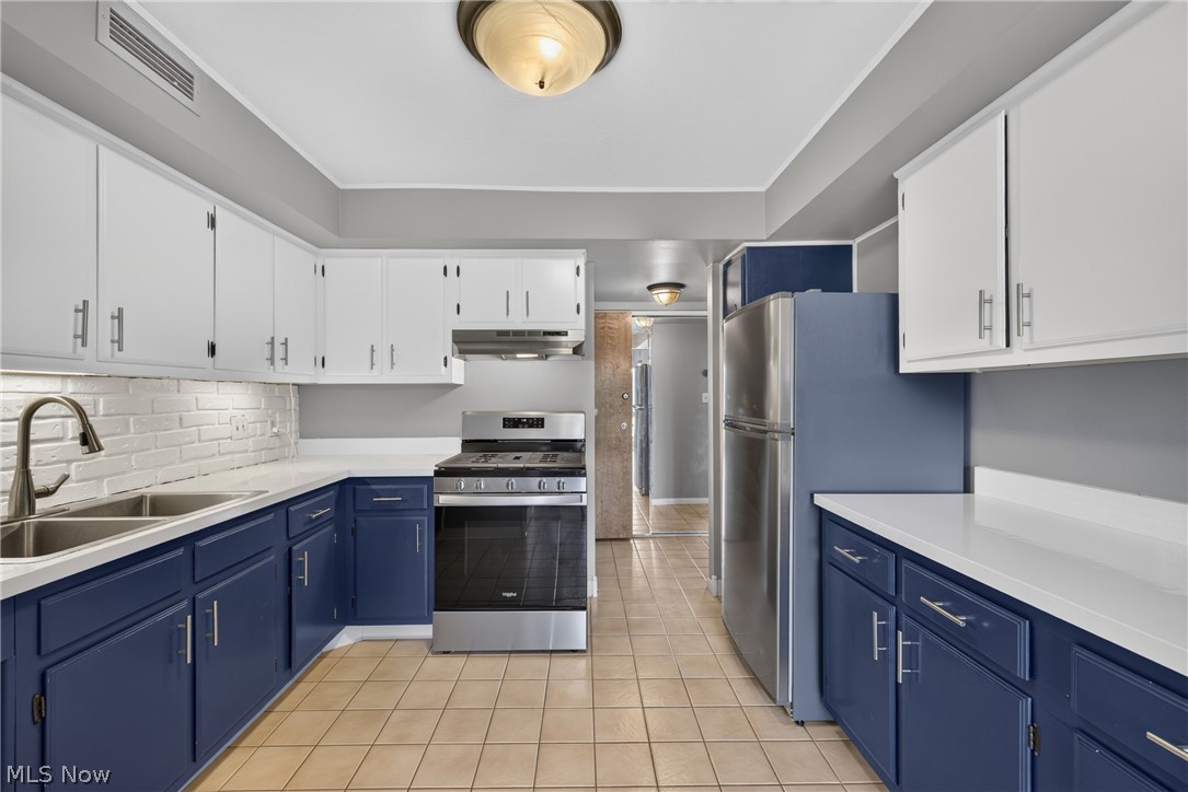Oak Knolls Condo - Residential