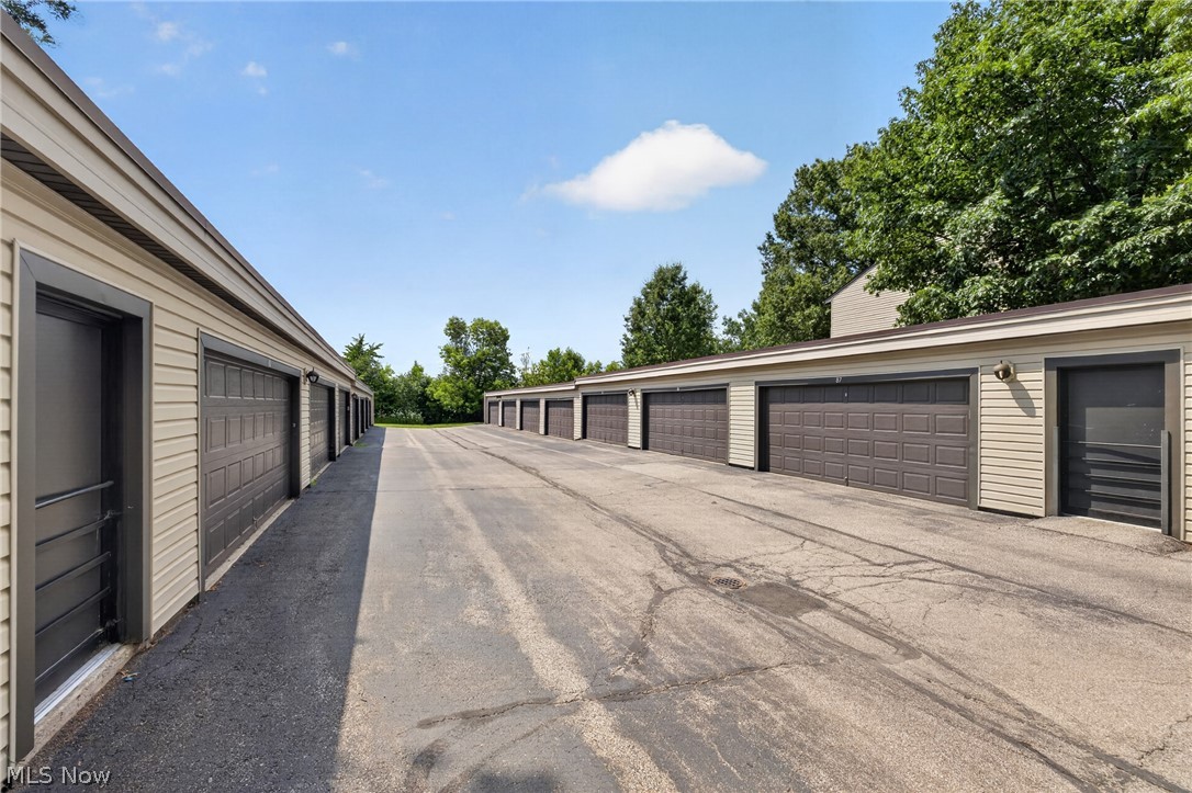 Oak Knolls Condo - Residential