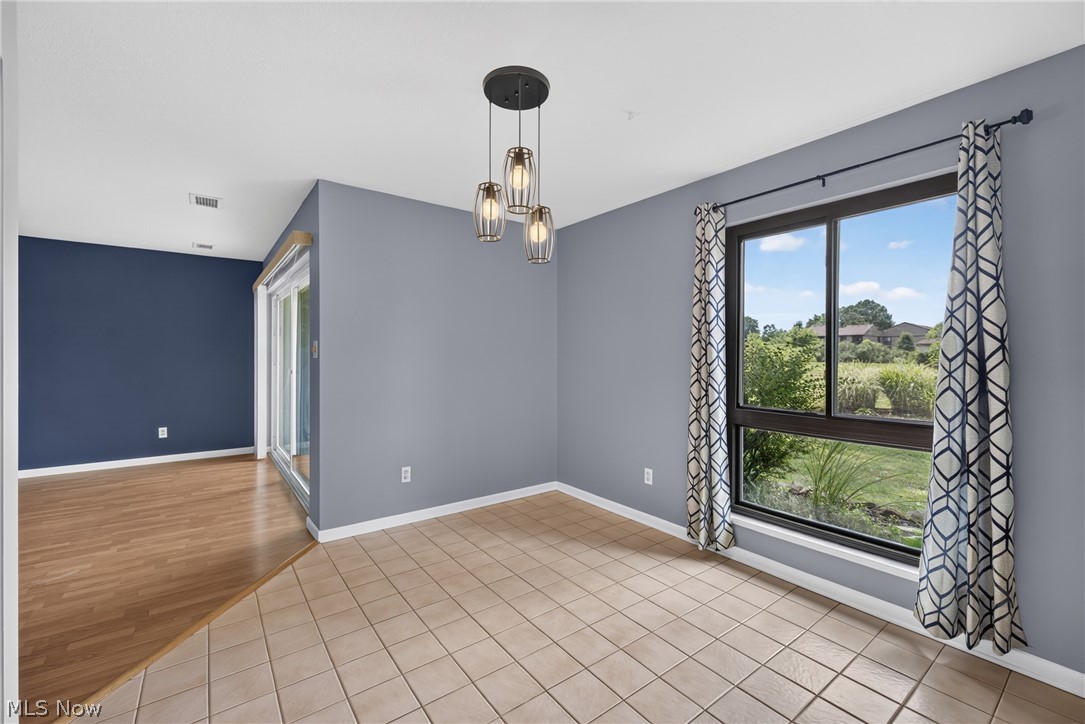 Oak Knolls Condo - Residential