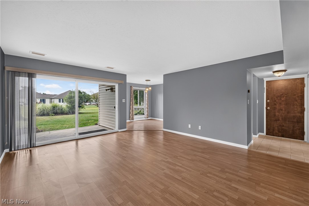Oak Knolls Condo - Residential