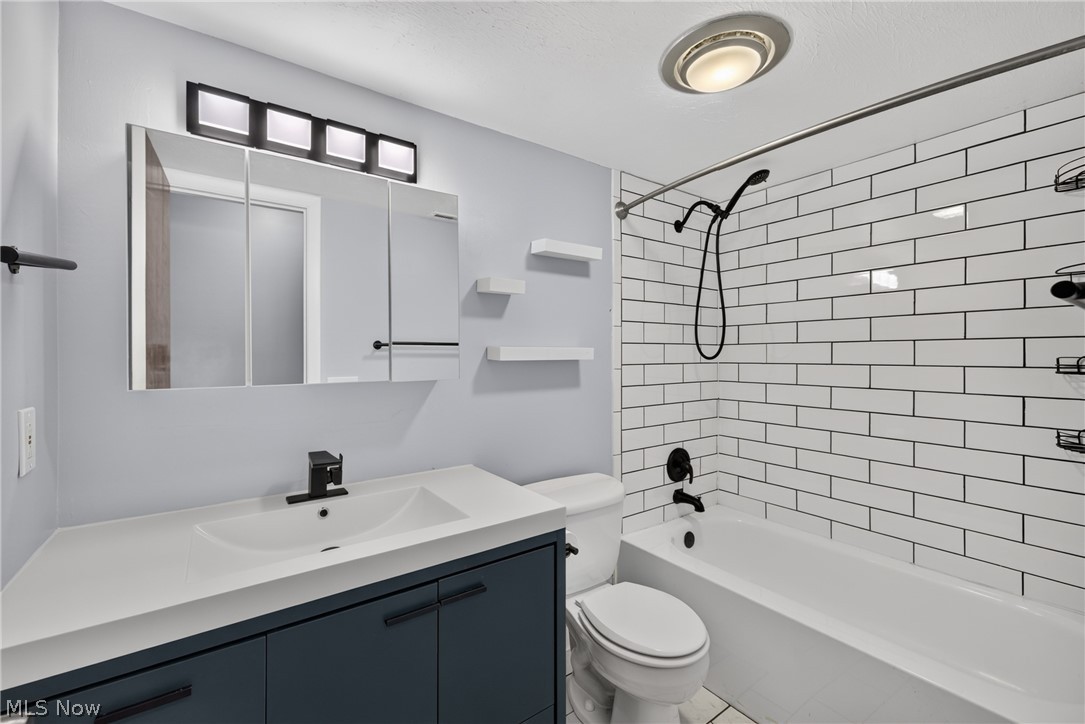 Oak Knolls Condo - Residential