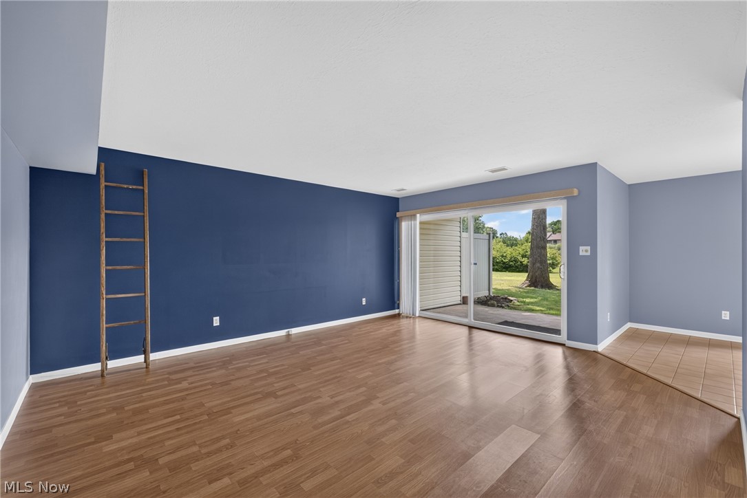 Oak Knolls Condo - Residential