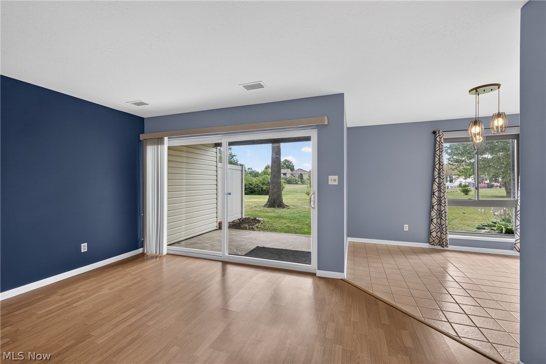 Oak Knolls Condo - Residential