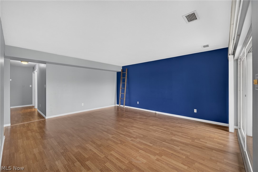 Oak Knolls Condo - Residential