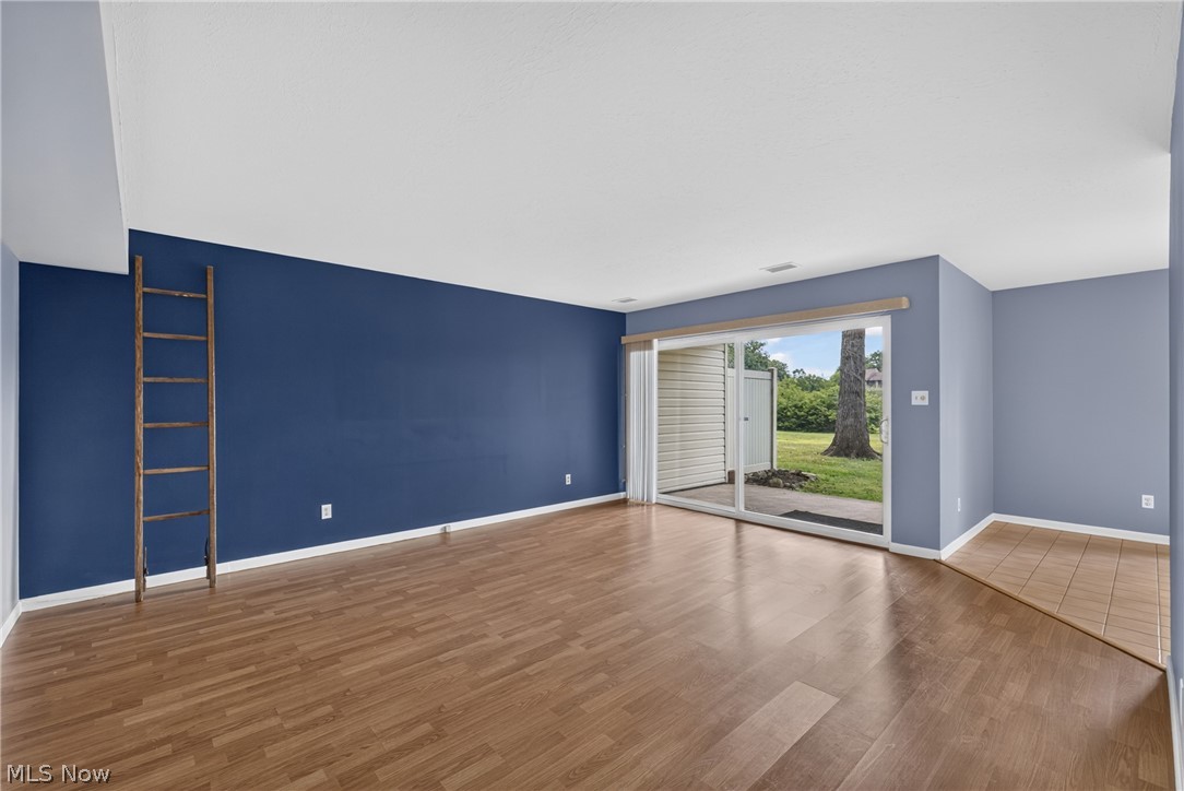 Oak Knolls Condo - Residential