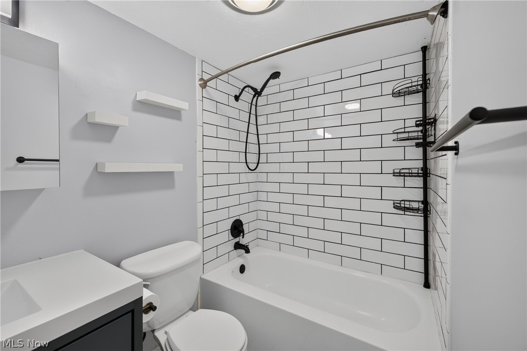 Oak Knolls Condo - Residential