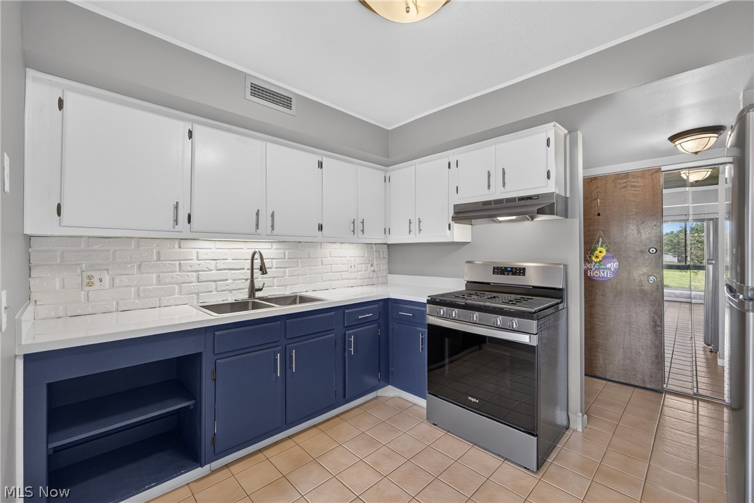 Oak Knolls Condo - Residential