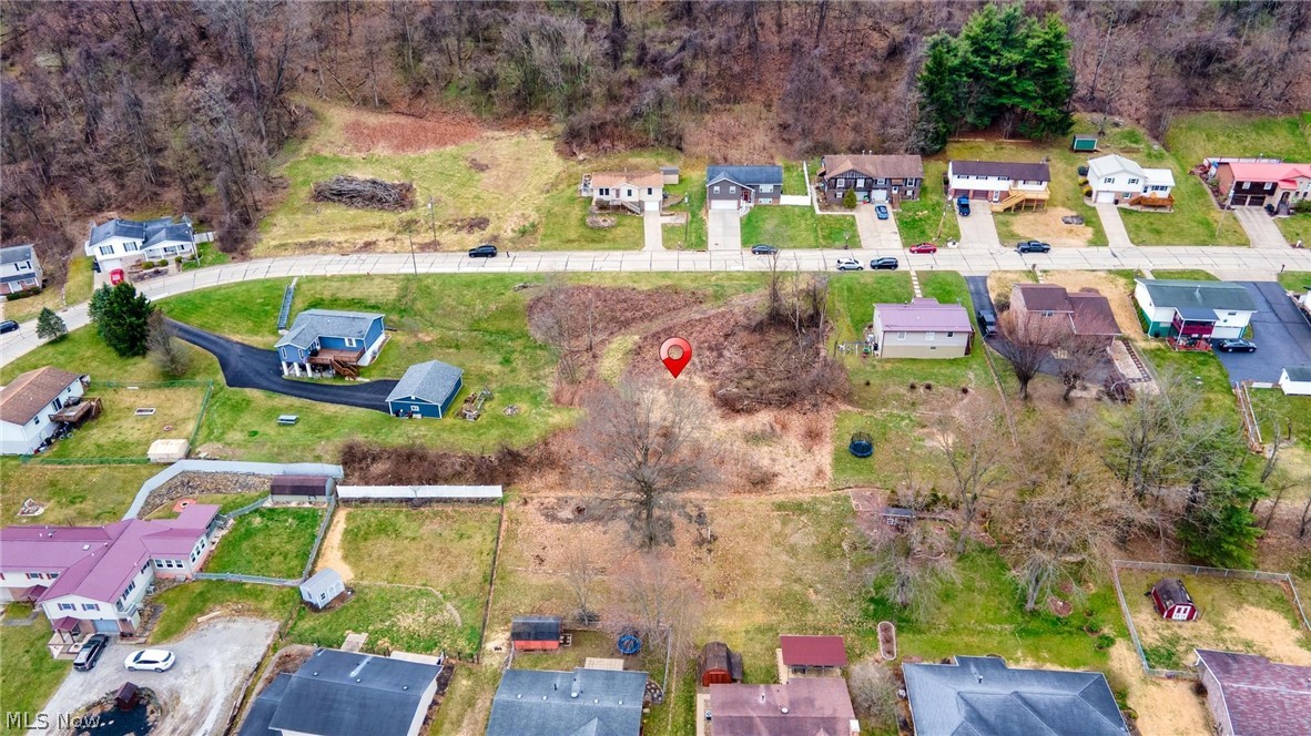 WALTON ACRES - Land