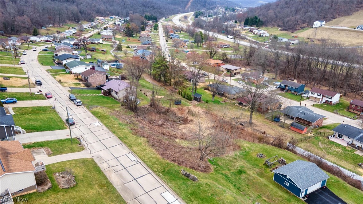 WALTON ACRES - Land
