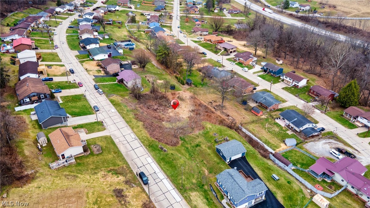 WALTON ACRES - Land