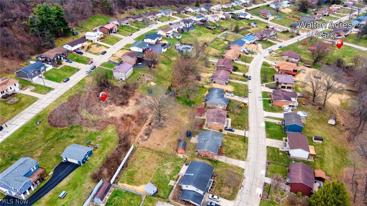 WALTON ACRES - Land