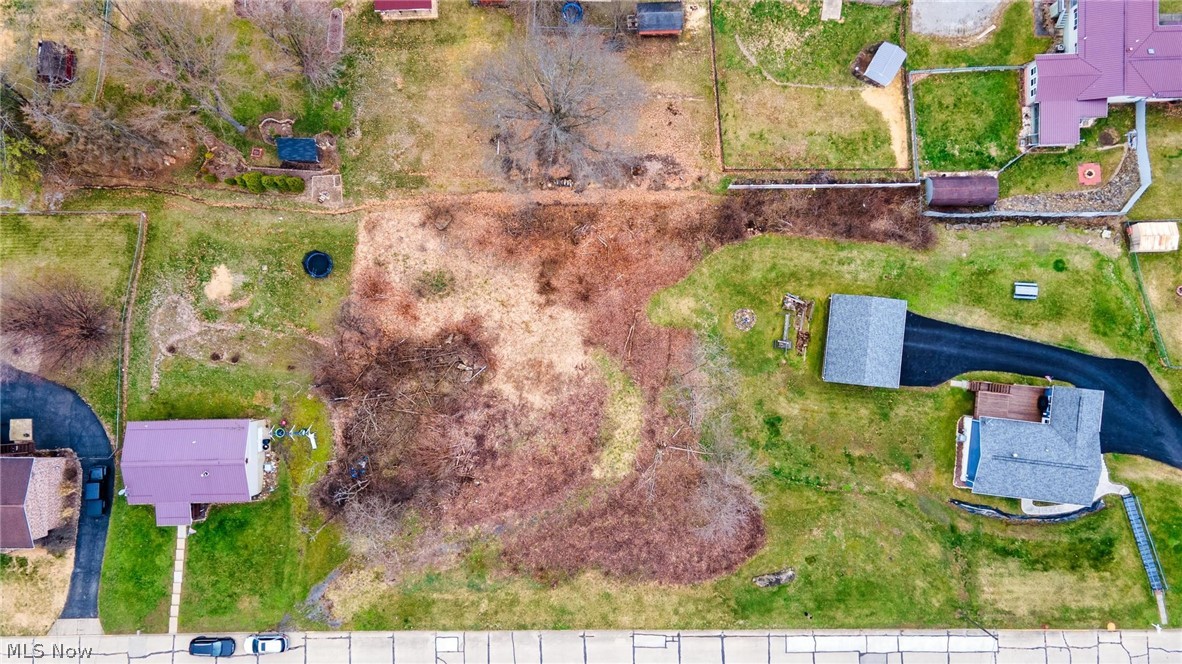 WALTON ACRES - Land
