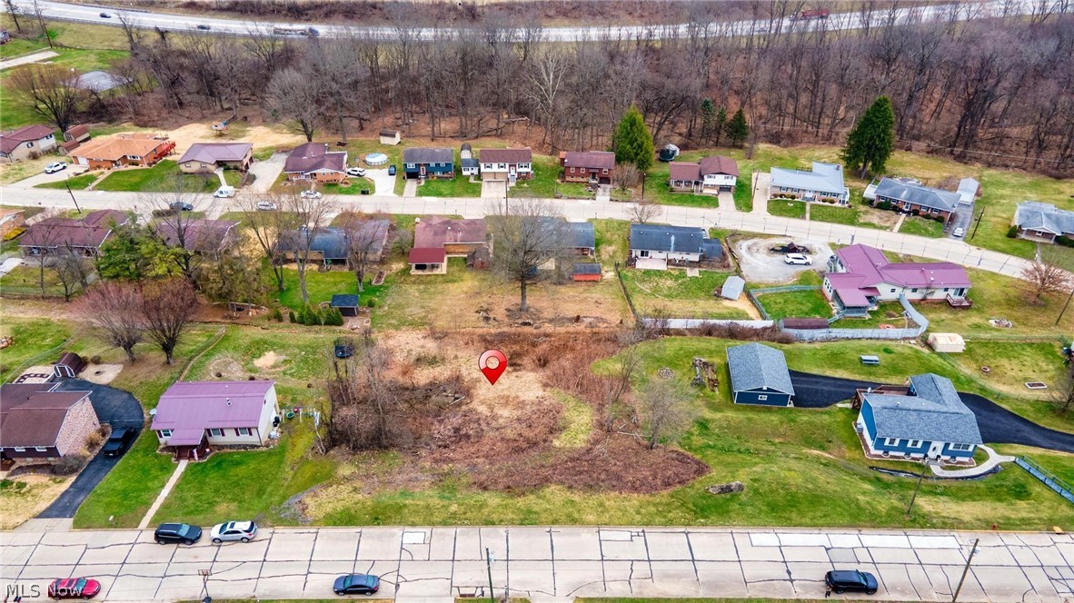 WALTON ACRES - Land