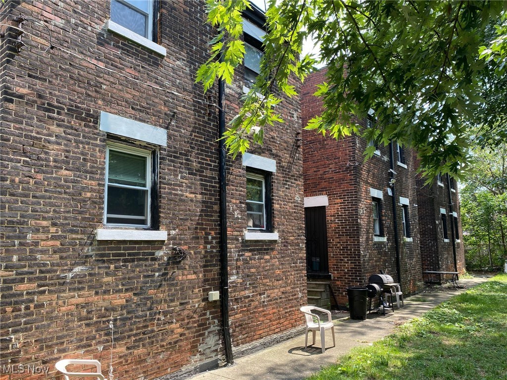 Oyer - Commercial Sale