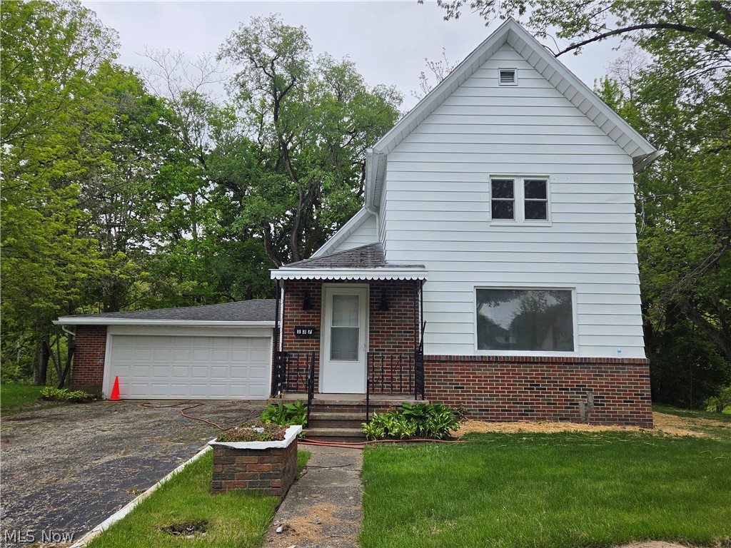 Newly remodeled 3 bedroom home with a 2 car garage. The first floor shines with a new kitchen, Bath and laundry. New flooring though out the home makes this lovely home so inviting. The wiring has been updated and the furnace is brand new and is fitted for air conditioning ( just add the outside condenser ). This is a corner lot consisting of 3 lots gives you lots of room for whatever your heart desires.