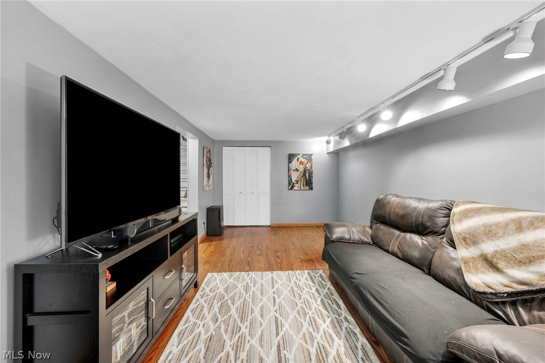 Morris Black - Residential