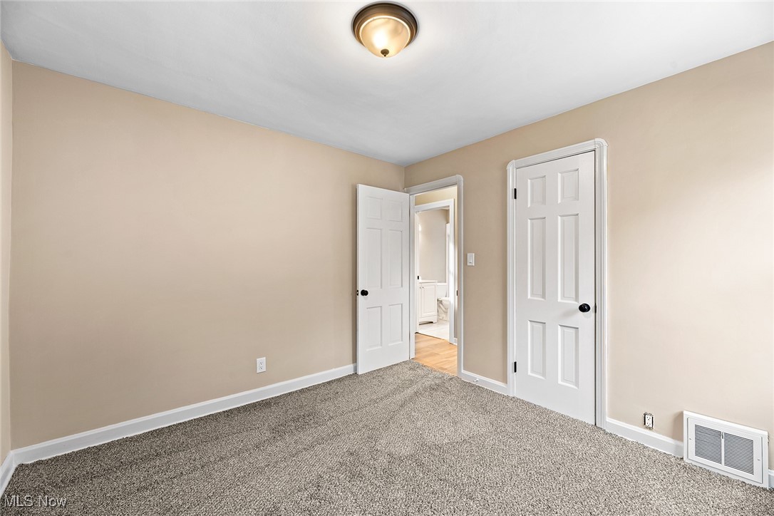 Bungalow 04 - Residential