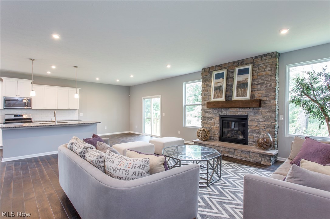 Enclave at North Ridge Point - Residential