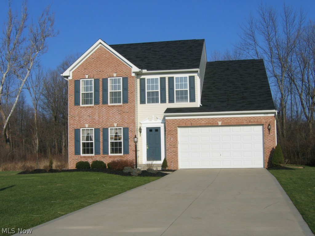Beautiful 4 bedroom home in Northfield Center Ohio, Many upgrades, Granite, Finished Basement, Move in ready, This is a must see.