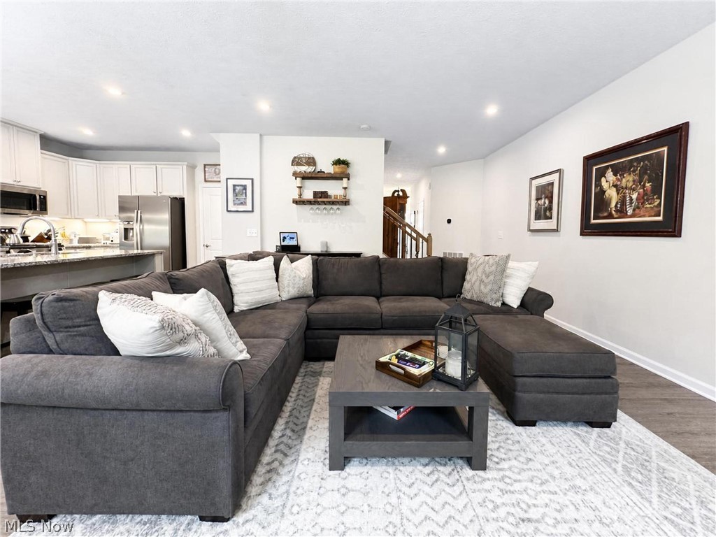 Hillshire Woods II Condo - Residential