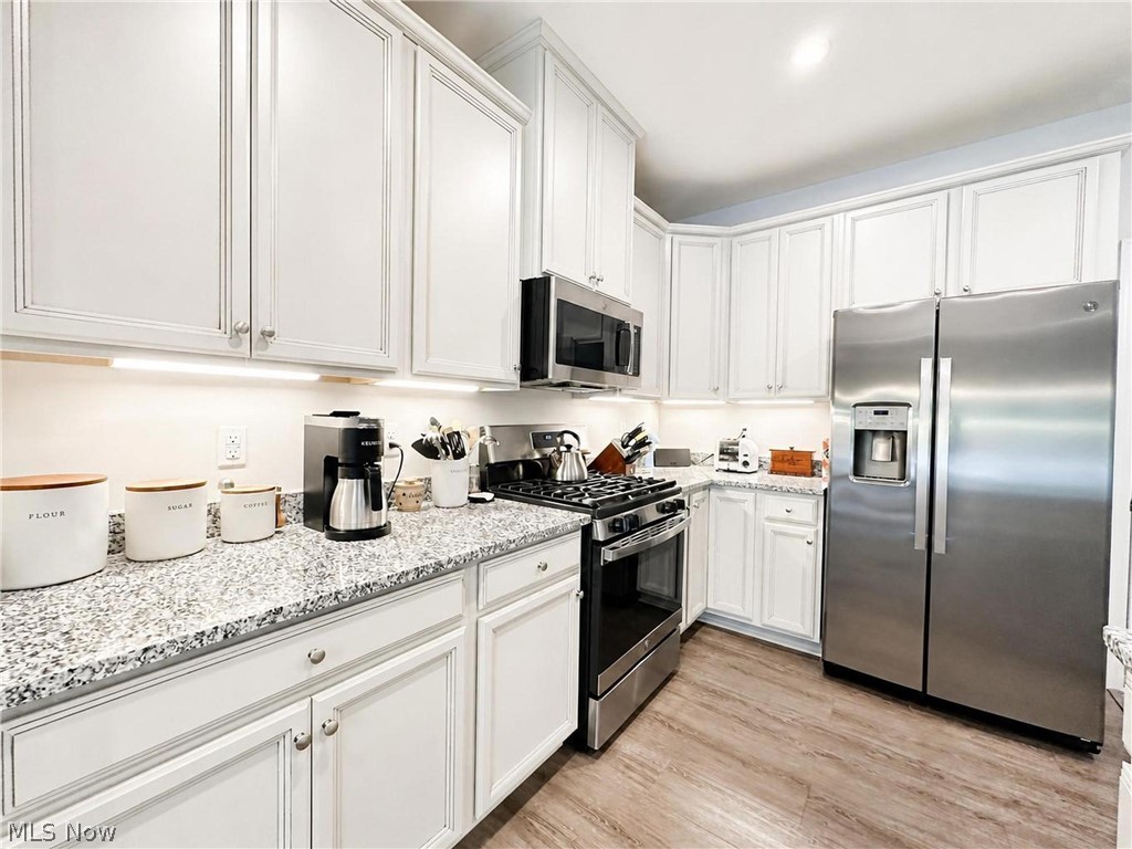 Hillshire Woods II Condo - Residential