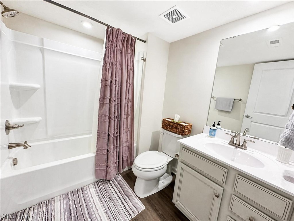 Hillshire Woods II Condo - Residential