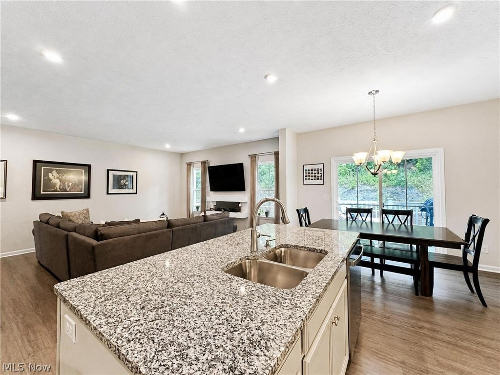 Hillshire Woods II Condo - Residential