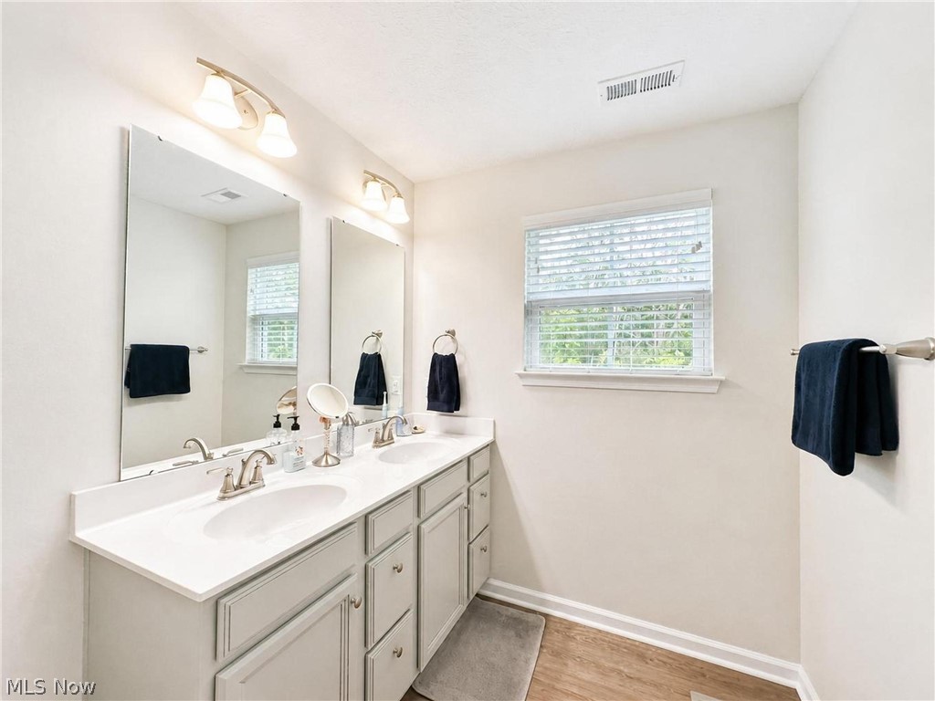 Hillshire Woods II Condo - Residential