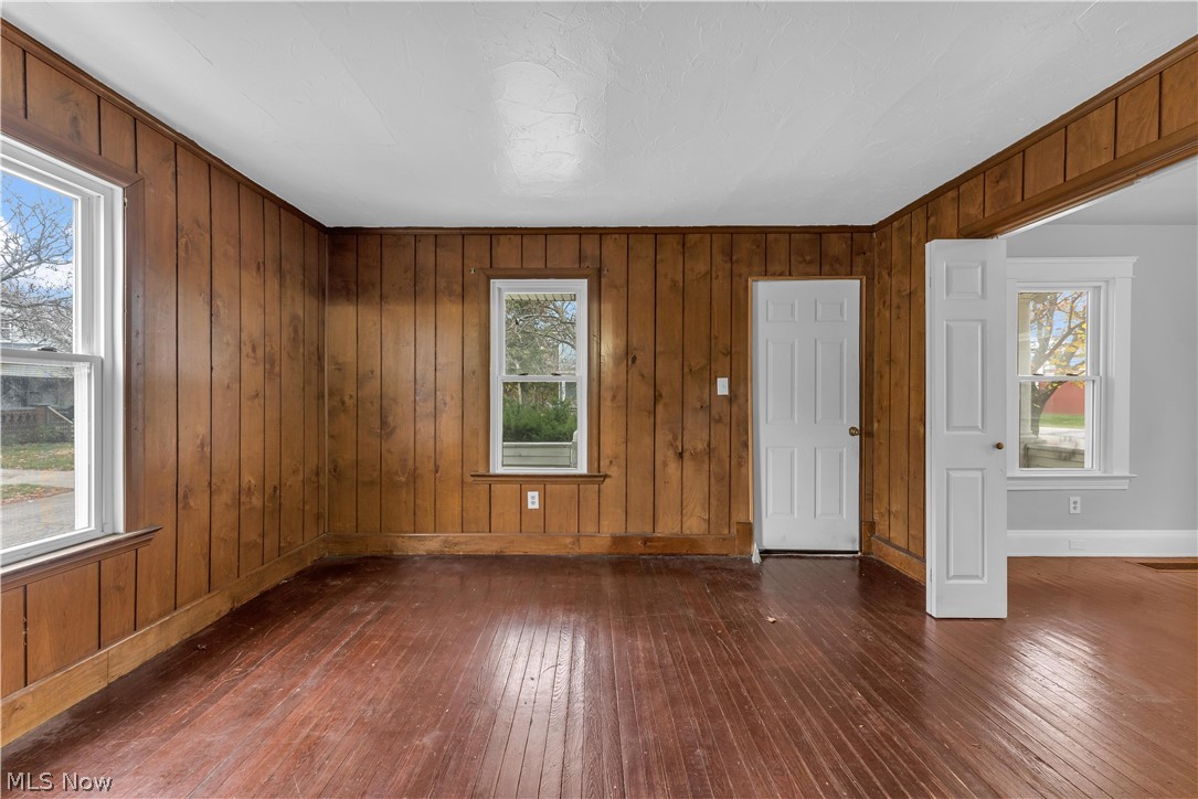 Lake Shore Land - Residential Lease
