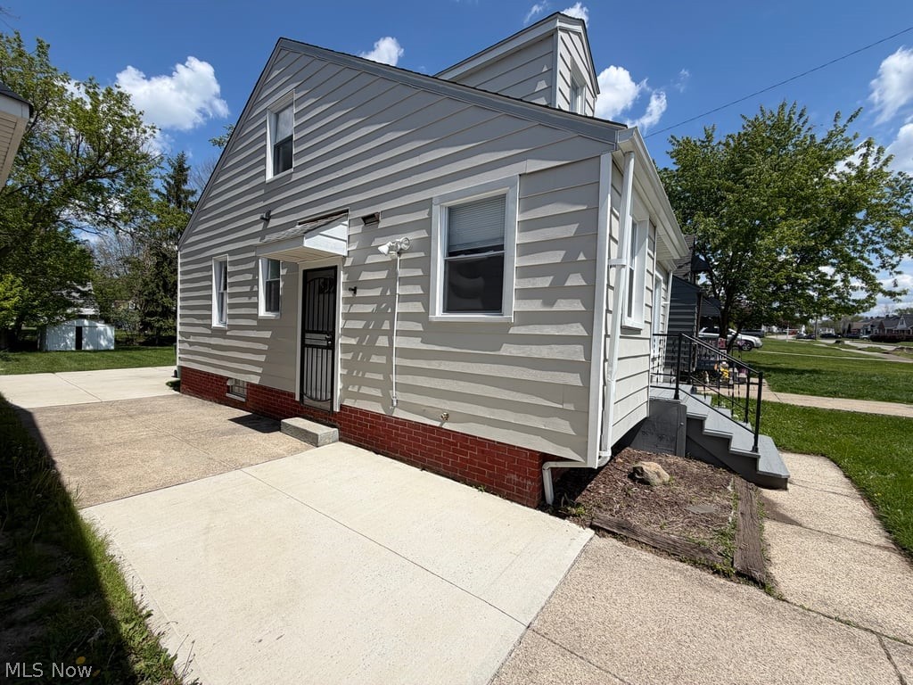 Elworthy-Helwick Cos Maplebor - Residential