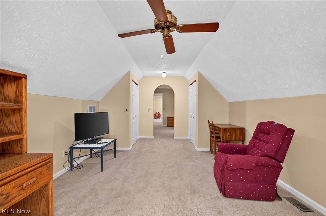 Tinkers Lane Condo - Residential