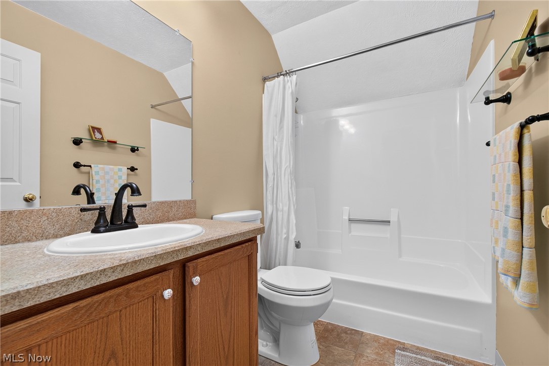 Tinkers Lane Condo - Residential