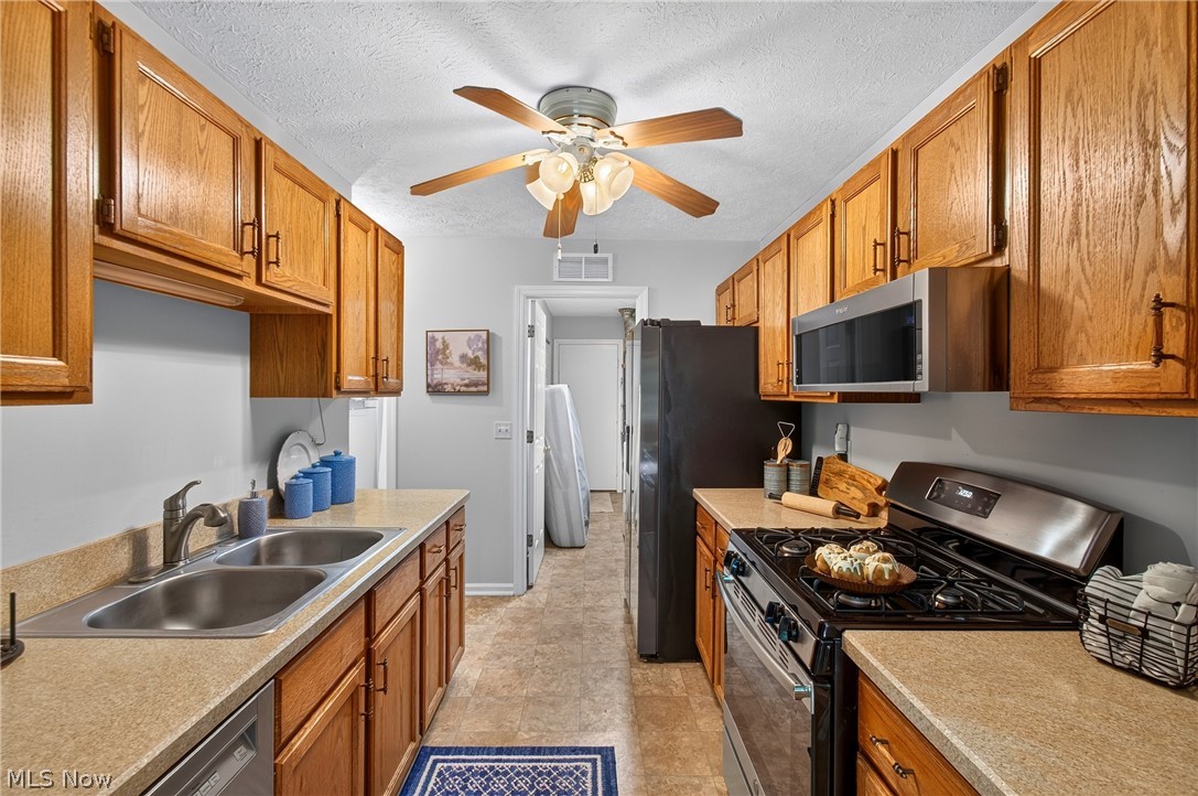 Tinkers Lane Condo - Residential