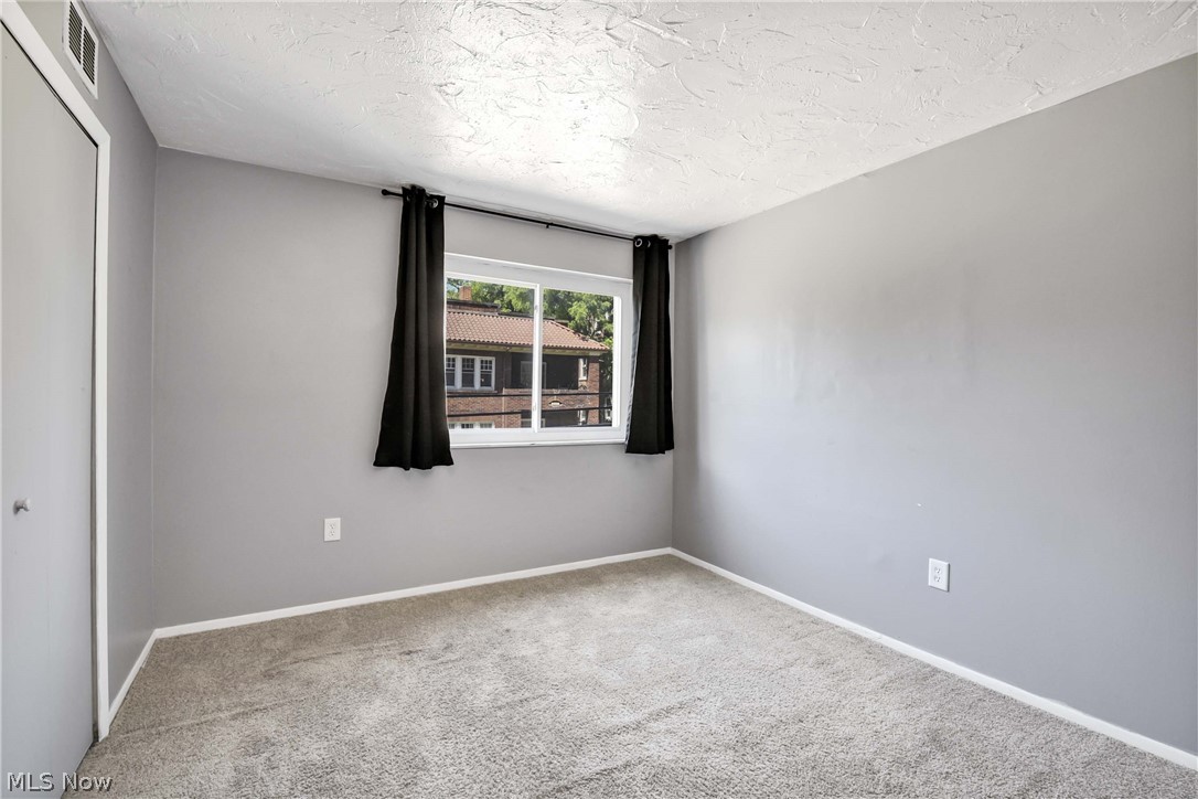 Coral Rock Condo - Residential