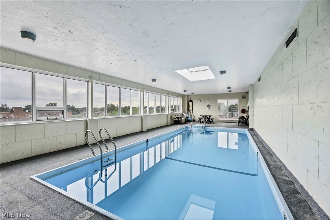 Coral Rock Condo - Residential