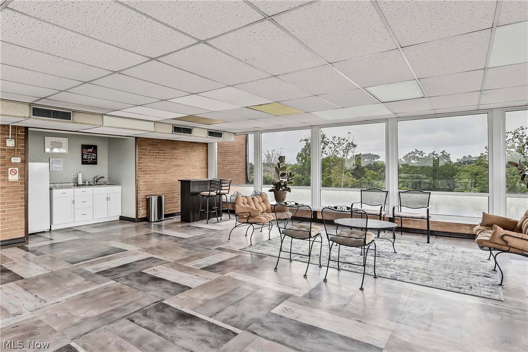 Coral Rock Condo - Residential